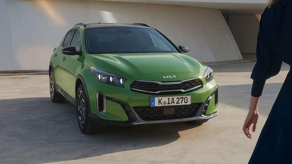 kia-xceed-gtl-my23-front-static